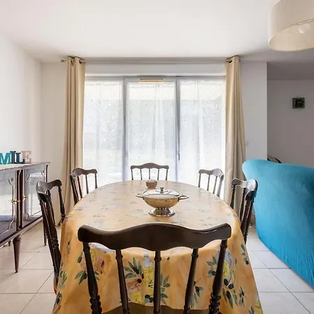 Petit 2 Apartment