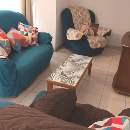 Apartment Petit 2 *